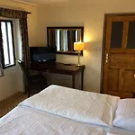 بيت ضيافة Kapr 4*