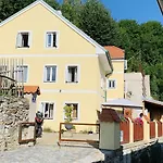 بيت ضيافة Kapr